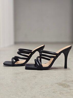 Strappy Black High Heel Sandals With Square Toe Design For Women